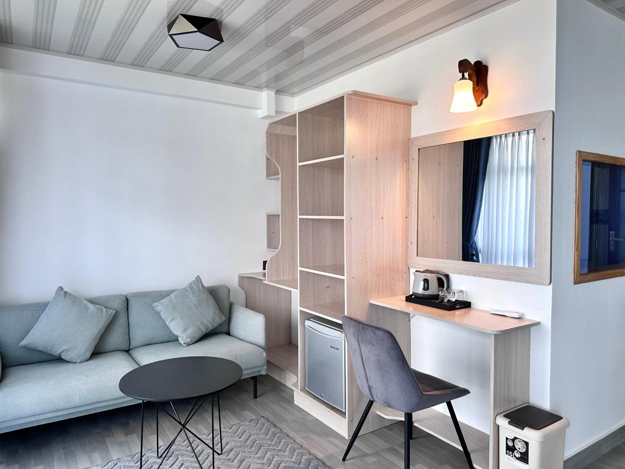 Galaxy Sunrise Sea View Hotel Фулиду Екстериор снимка